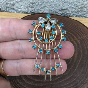 Elegant Vintage Gold and Blue Gemstone Brooch Signed Dale
